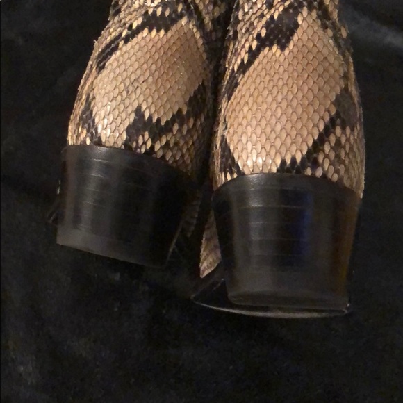 Lucchese python cowboy boots. Extremely rare!! - Picture 4 of 8